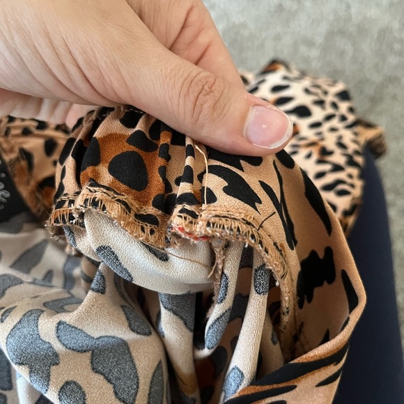 Beige by Eci Chetah Print Cropped Wide Leg Pants Women’s Size M - Picture 8 of 10